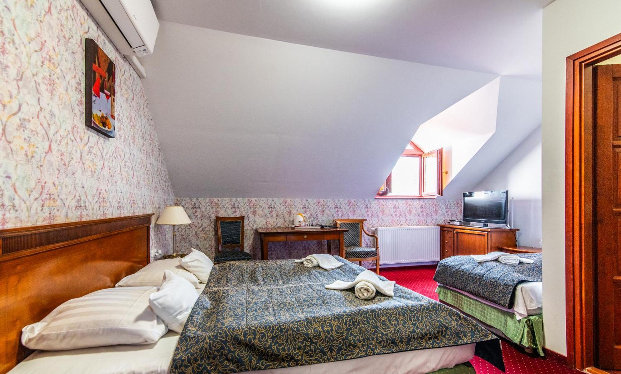 Borhotel Sziluett Farkasmály Gyöngyös Exterior foto